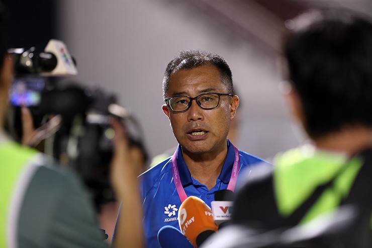 U19 nữ Việt Nam không thể phá dớp thua liên tiếp ở chung kết U19 nữ Đông Nam Á, nhưng HLV&nbsp;Okiyama Masahiko lạc quan cho rằng các học trò của ông đã trưởng thành, tích lũy được nhiều kinh nghiệm để chuẩn bị cho vòng loại U20 nữ châu Á vào tháng 8 tới đây. Thậm chí, HLV người Nhật Bản còn tự tin cho rằng U19 nữ Việt Nam hướng đến mục tiêu giành vé dự U20 World Cup nữ trong tương lai.