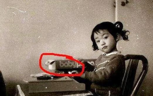 Một số thông tin về tuổi thơ của Hàn Tuyết cho thấy cô là tiểu thư "trâm anh thế phiệt".