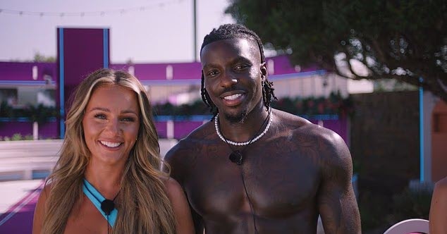 Megan Moore và bạn trai cầu thủ, Dejon Noel-Williams