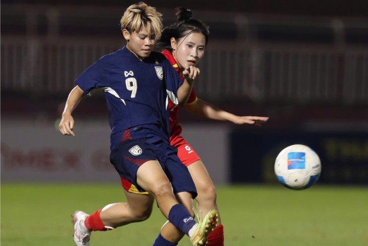 U19 Việt Nam vất vả trong hiệp một