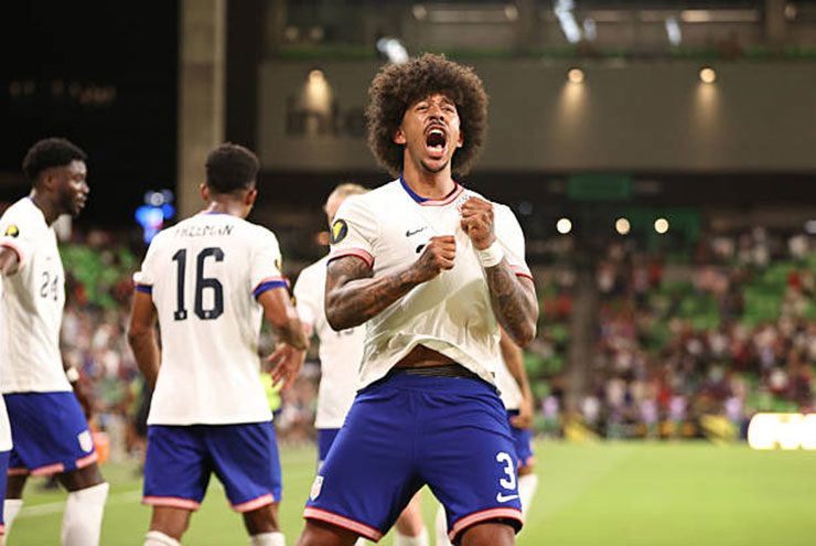 Chris Richards của Crystal Palace ghi bàn thắng duy nhất đưa ĐT Mỹ đánh bại Saudi Arabia 1-0