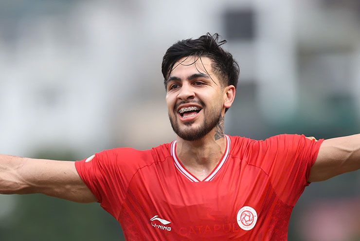 Pedro Henrique mang lại bàn thắng mở điểm cho Thể Công