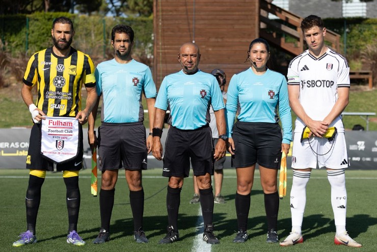 Al Ittihad ra sân với đầy đủ hảo thủ như Benzema, Kante, Moussa Diaby