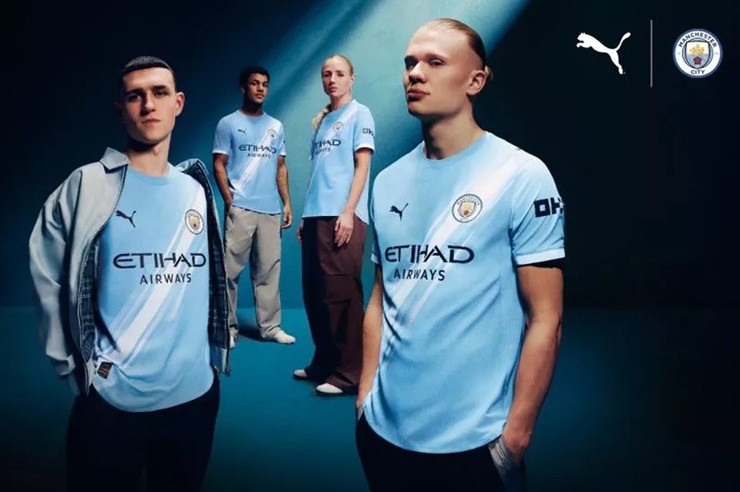 Man City&nbsp;đã ký hợp đồng gia hạn với PUMA trị giá 100 triệu bảng/mùa
