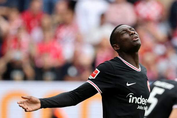 Kolo Muani từ thành công ở Frankfurt đã trở thành một nỗi thất vọng tại PSG