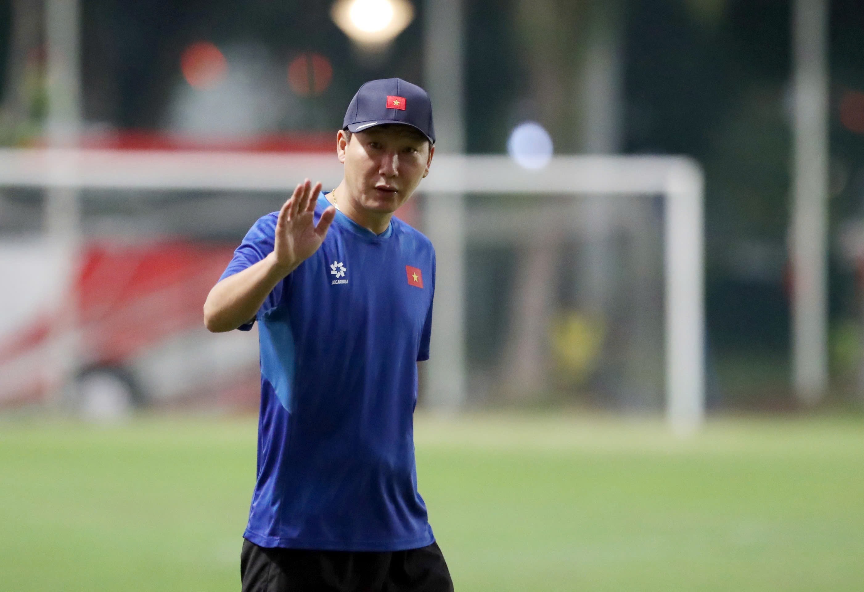 Một ngày sau trận thắng U23 Lào, thầy trò HLV Kim Sang Sik đã trở lại sân tập để tiếp tục chuẩn bị cho trận quyết định tranh vé vào bán kết U23 Đông Nam Á 2025 với U23 Campuchia vào 22/7
