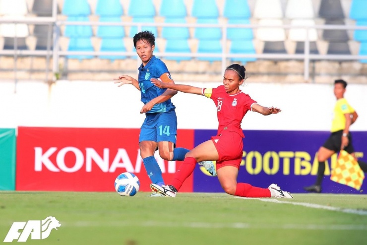 Đội tuyển nữ Thái Lan trầy trật trước thời tiết khi đến Việt Nam dự ASEAN Cup 2025 - 2