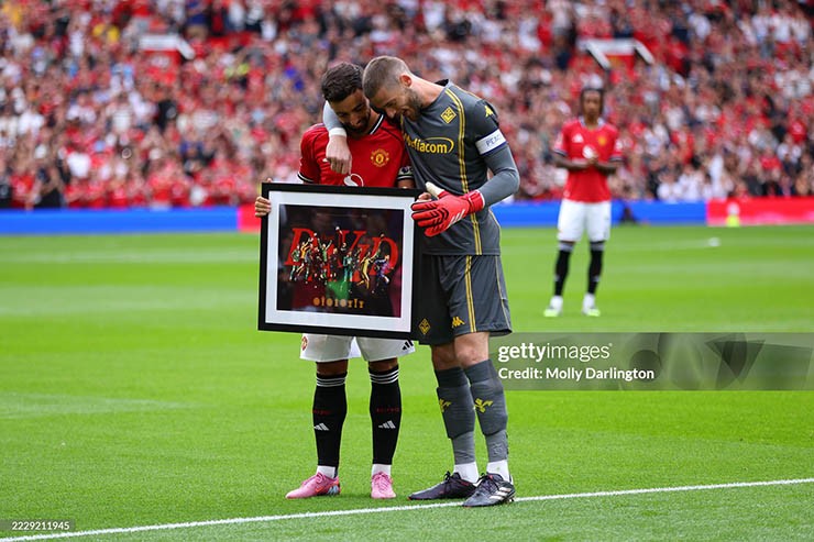 De Gea được MU vinh danh ngày trở lại Old Trafford, cản phá ấn tượng - 2