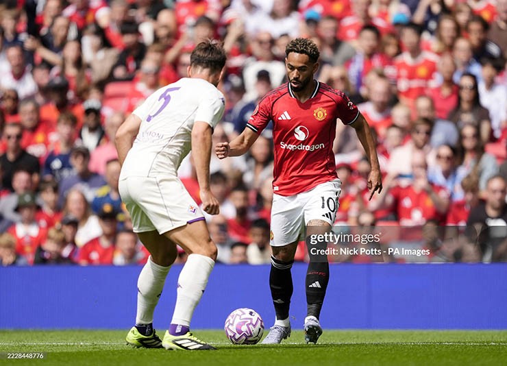 MU so tài Fiorentina: "Bom tấn" Mbeumo - Matheus Cunha thi đấu ra sao? - 10