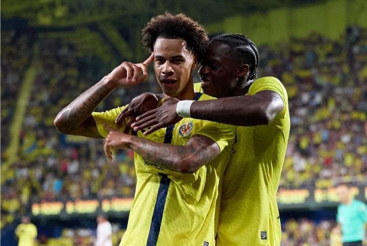 Villarreal bất ngờ chiếm ngôi đầu 
