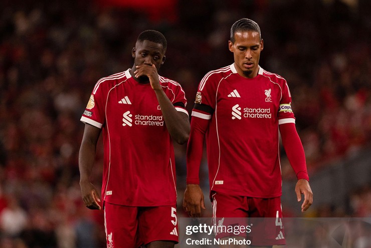 Hàng thủ là nỗi lo lớn của Liverpool lúc này