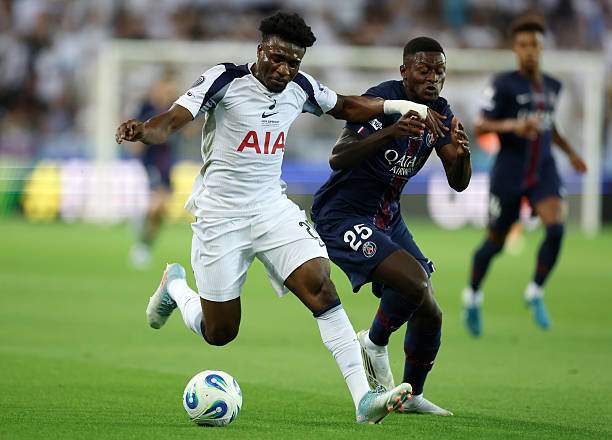 Và ông có trong tay tân binh Mohamed Kudus, người gây vô số phiền phức cho PSG trong chỉ hiệp 1.