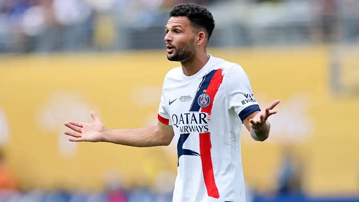 Trực tiếp chuyển nhượng sáng 15/8: Liverpool tính đổi người, đàn em Ronaldo bám trụ PSG - 1