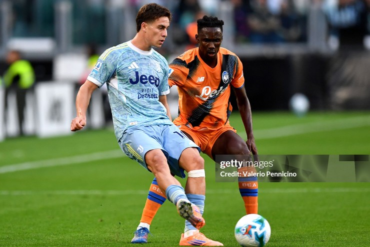Juventus nỗ lực ghi bàn trong hiệp một