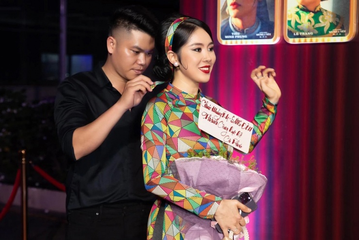 Cả 2 duy trì sự lãng mạn từ những thói quen đời sống. 