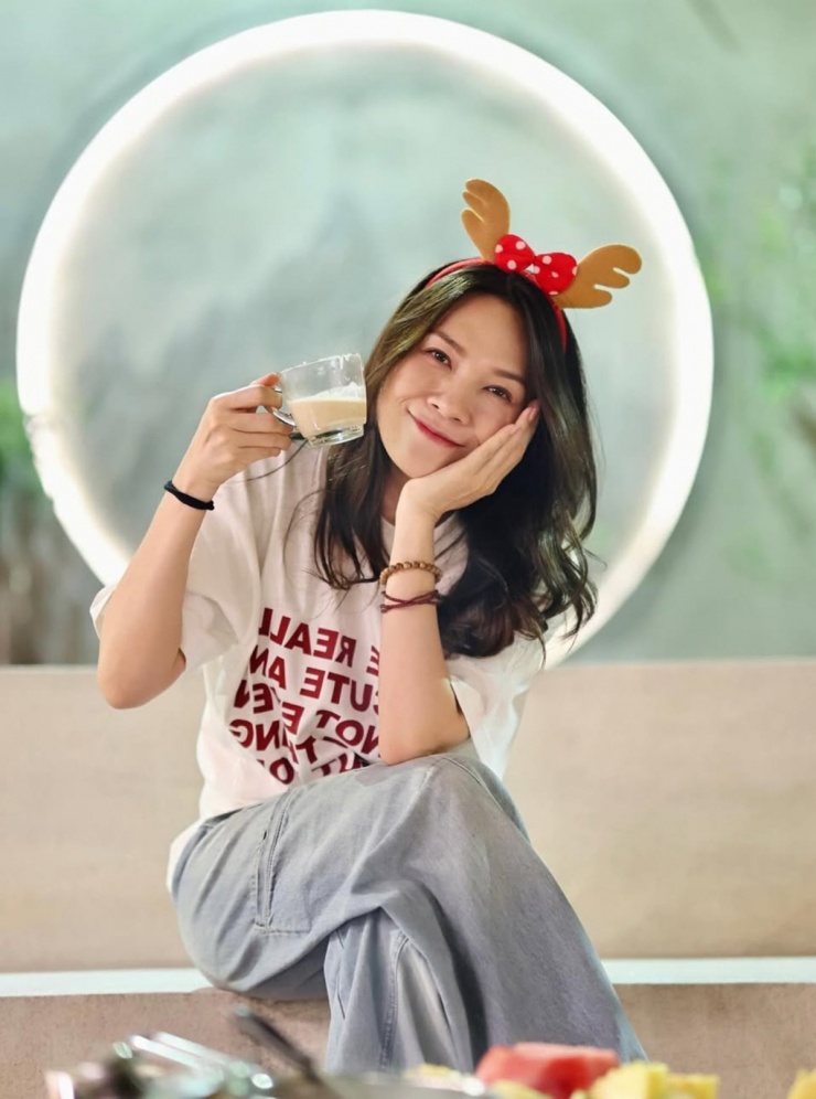  Mỹ Tâm thể hiện hình ảnh bình dị trong MV Vậy cũng vui.
