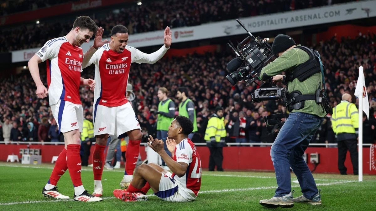Arsenal đánh tan tác Man City 5-1 ở lượt về mùa trước