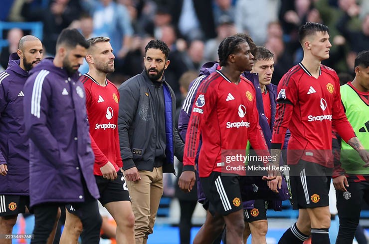 Đội bóng của HLV Amorim gây thất vọng