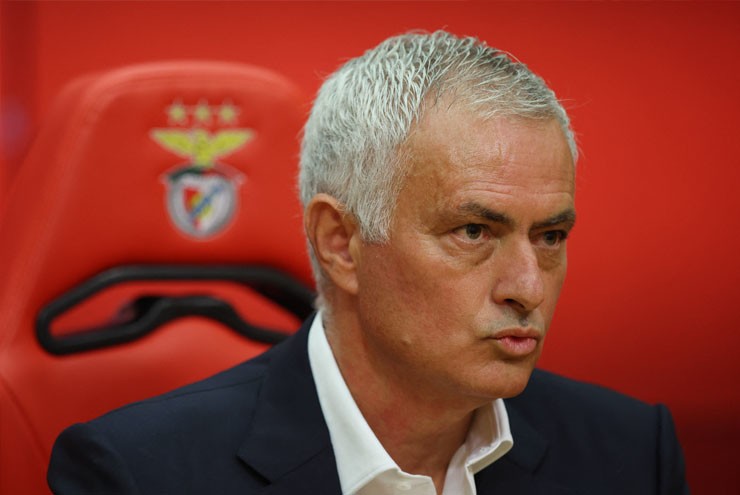 Chelsea sắp có ngày đối đầu đội bóng của Mourinho