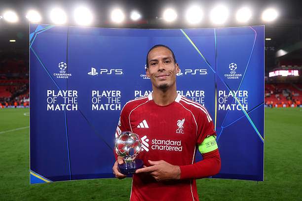 Van Dijk nhận giải Cầu thủ hay nhất trận Liverpool - Atletico