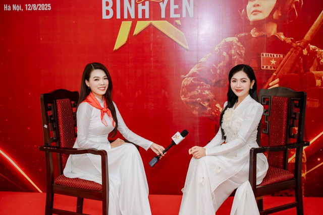 Ca sĩ Duyên Quỳnh: 'Viết tiếp câu chuyện hoà bình từng bị từ chối biểu diễn vì... không nổi tiếng' - 4