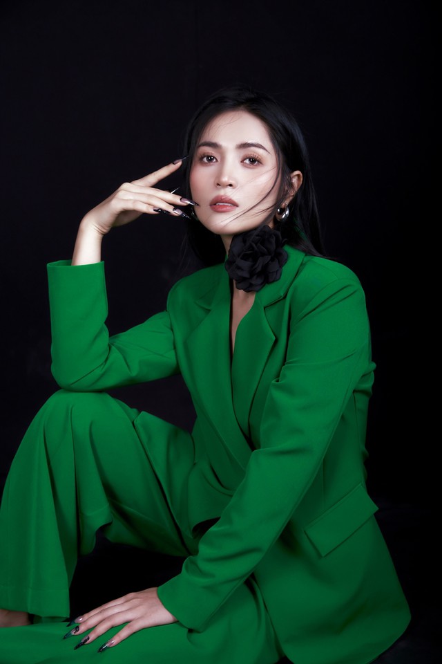 Ca sĩ Duyên Quỳnh: 'Viết tiếp câu chuyện hoà bình từng bị từ chối biểu diễn vì... không nổi tiếng' - 7