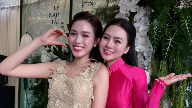Hoa hậu Đỗ Hà và ca sĩ Bảo Anh.