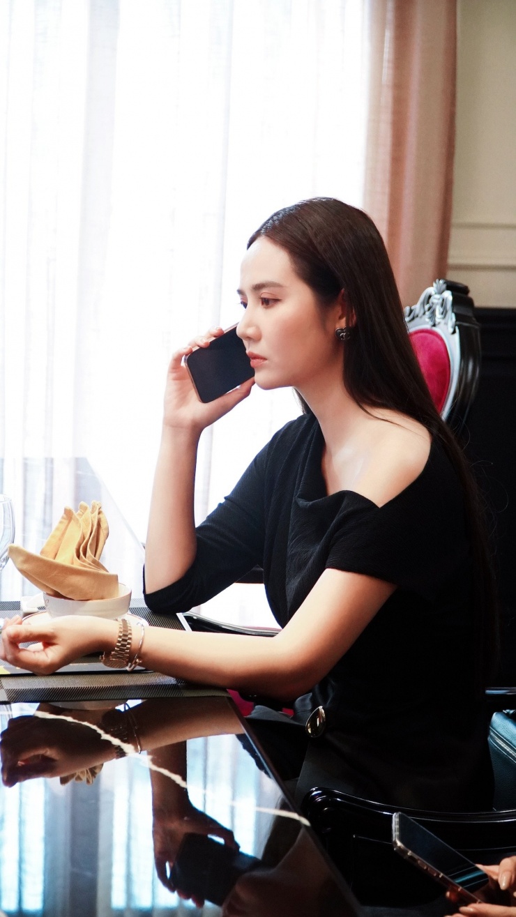 Huyền Lizzie cho biết vai Ngân có nhiều điểm giống mình. 