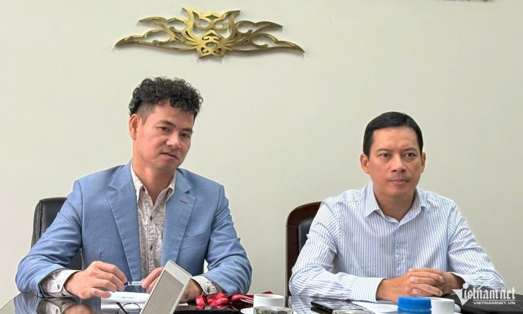 NSND Xuân Bắc - Cục trưởng Cục Nghệ thuật biểu diễn và ông Lê Quang Tự Do - Cục trưởng Cục Phát thanh, Truyền hình và Thông tin điện tử tại cuộc họp.&nbsp;