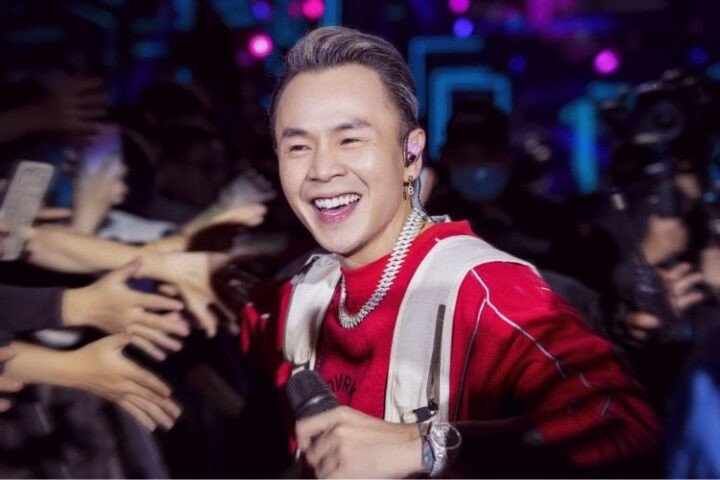 Loạt MV triệu view của Binz biến mất - 1