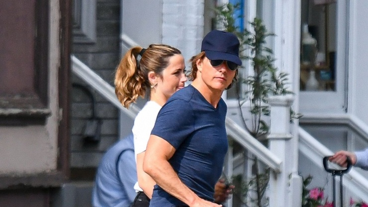 Bức ảnh công khai tình cảm của Tom Cruise và Ana de Armas. Ảnh: The Image Direct.