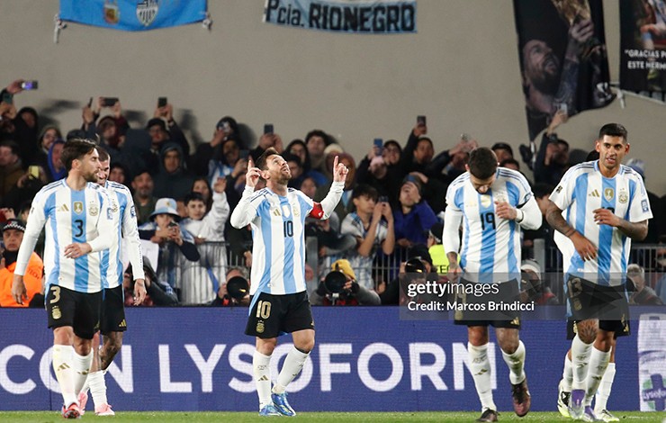 Messi&nbsp;vẫn chưa muốn khép lại hành trình cùng&nbsp;đội tuyển Argentina