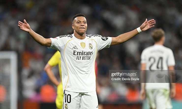 Kylian Mbappe tiết lộ loạt câu chuyện thú vị về sự nghiệp