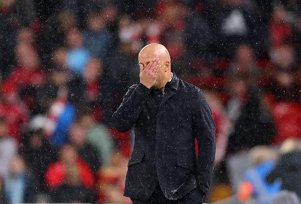 Arne Slot sẽ có lời giải nào cho cuộc khủng hoảng hiện tại của Liverpool?