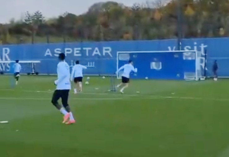 Các cầu thủ PSG tập sút sệt trước đại chiến với Bayern