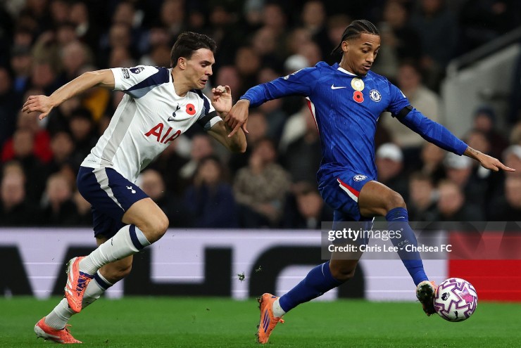 Chelsea và Tottenham chơi cân tài, cân sức