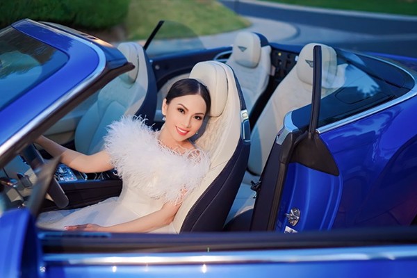Hình ảnh hiện tại của ca sĩ Hà Phương.