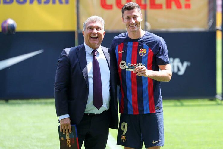 Những vụ như Lewandowski sẽ rất ít xảy ra với Barcelona trong những năm tới