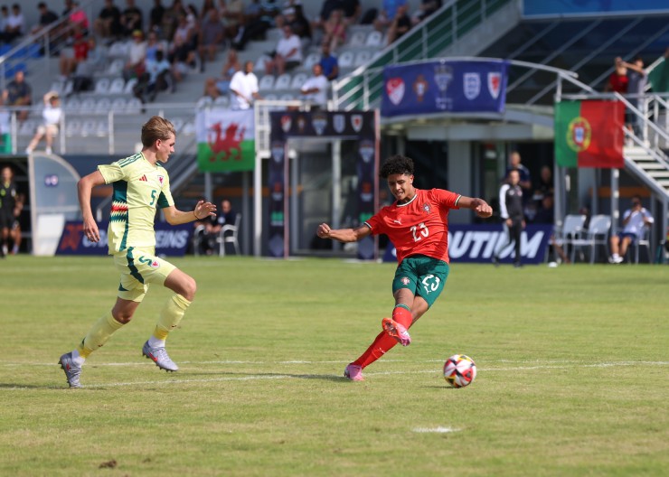 Cristianinho có bàn thắng đầu tiên cho U16 Bồ Đào Nha