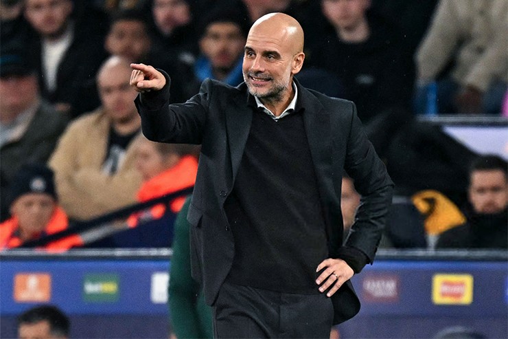 Mâu thuẫn về lương thưởng giữa Vini và Real Madrid là cơ hội để Man City "cướp người"
