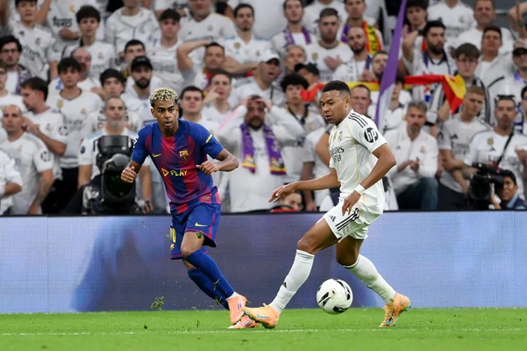 Rashford lặng lẽ vượt mặt cả Yamal lẫn Mbappe
