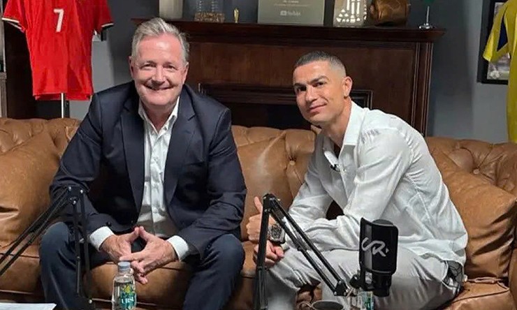 &nbsp;Piers Morgan và Ronaldo&nbsp;trong cuộc trò chuyện
