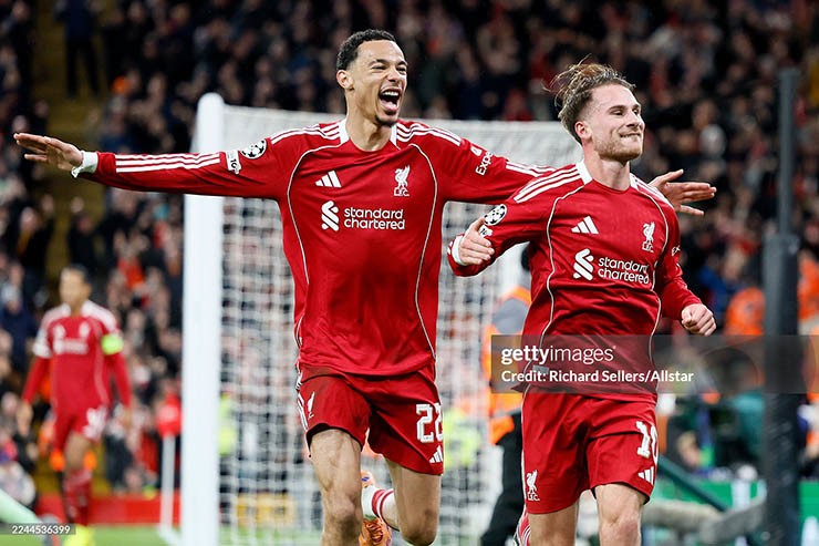 Liverpool đánh bại Real Madrid trên sân nhà