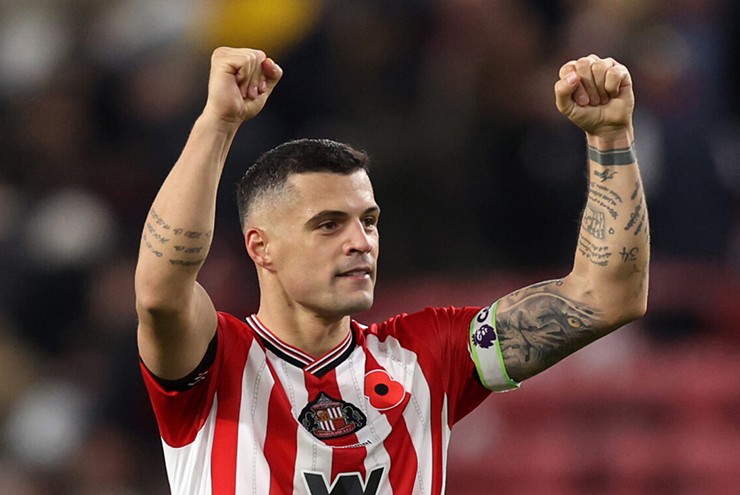 Xhaka&nbsp;đóng vai trò quan trọng trong màn trở lại ấn tượng của Sunderland ở Ngoại hạng Anh