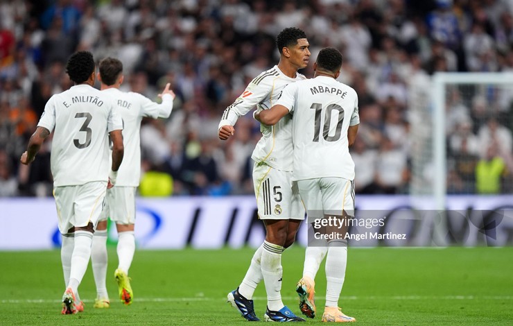 Real đang dẫn đầu bảng xếp hạng La Liga 