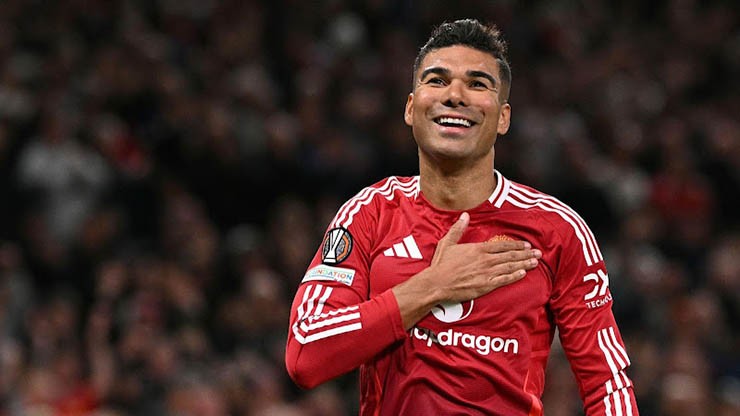 MU còn muốn theo đuổi tiền vệ mỏ neo khi Casemiro dạy Baleba bài học? - 2