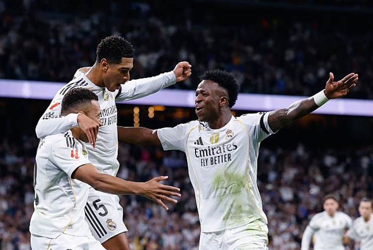 Real Madrid "cô đơn" trên đỉnh bảng xếp hạng La Liga
