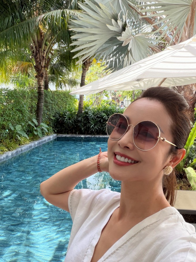 Jennifer Phạm tiết lộ tăng 4,5 kg trong dịp Tết và hiện nỗ lực tập luyện để lấy lại đường cong cũ.